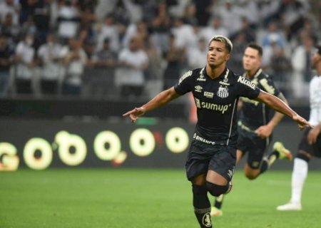 No ritmo de Marcos Leonardo, Santos supera o Corinthians no Paulista