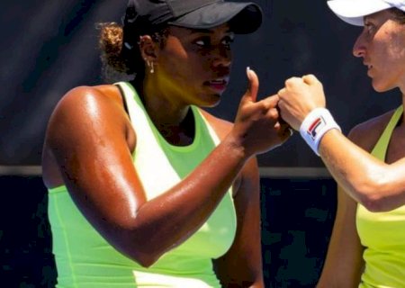 Stefani fatura Torneio de Adelaide, seu 1º título de duplas em 2023