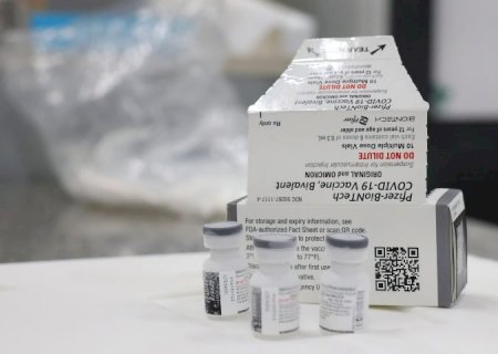 Duas doses de vacina monovalente são exigidas para poder tomar bivalente da covid