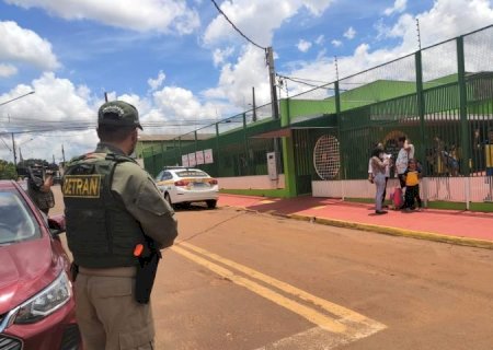 Detran-MS reforça orientação sobre comportamento dos condutores em frente às escolas