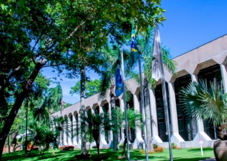 TCE-MS faz recomendação cautelar sobre aumento de subsídios em Campo Grande