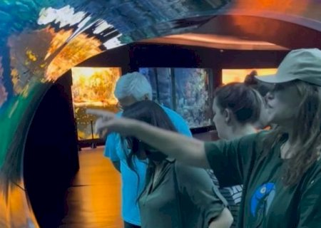 Juma da primeira versão da novela Pantanal visita Bioparque Pantanal