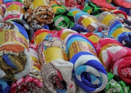 Estado distribuirá 100 mil cobertores para famílias em situação de vulnerabilidade