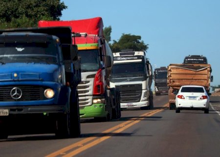Sancionada lei que beneficiará mil motoristas em MS