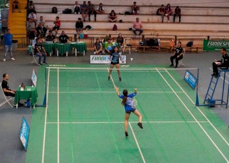 Curso em Ponta Porã aborda metodologias de treinamento de badminton