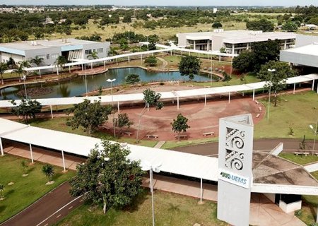 UEMS tem 193 vagas para portadores de diploma em diversos cursos