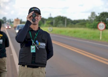 Venda de passagem individual em ônibus de empresa de fretamento é ilegal, alerta Agems