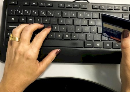 Relatório do Desenrola limita juros do rotativo a 100% da dívida