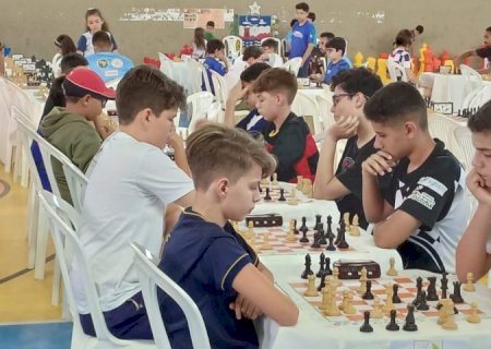 Enxadristas de MS se destacam no Pan-Americano de Xadrez Escolar e trazem 14 troféus