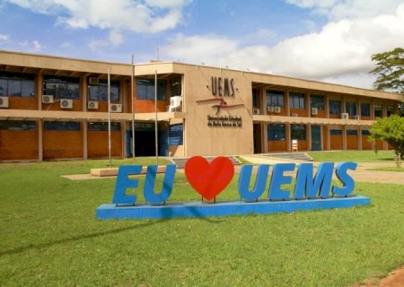 UEMS oferta 811 vagas em 38 cursos de graduação