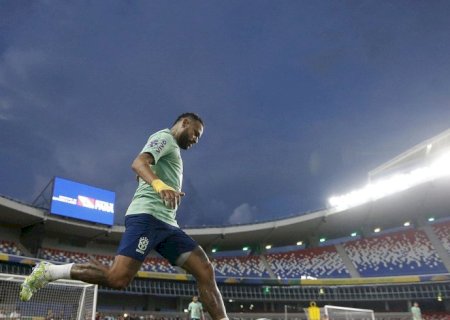 De técnico novo, seleção estreia nas Eliminatórias para a Copa de 2026