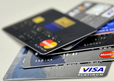 Endividamento de famílias chega a 77,4% em setembro