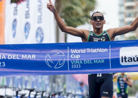 Brasil conquista dobradinha na Copa do Mundo de triatlo