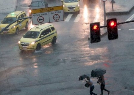 Fim de semana terá temporais e ventos fortes no Sudeste e Centro-Oeste