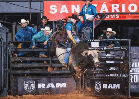 Com apoio da Prefeitura, peão douradense avança na Liga Nacional de Rodeio