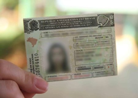 Promessa de CNH sem aulas, exames e nem provas é golpe com entrega de documento falso