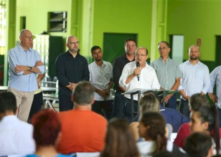 Governador em exercício entrega obras em Caarapó