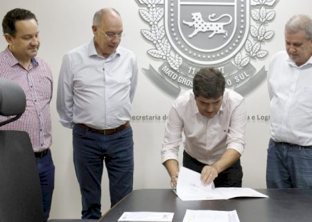 Estado formaliza convênios para levar infraestrutura aos municípios de MS