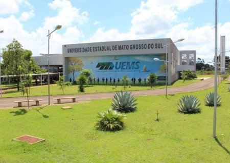 Recepção de novos alunos da UEMS acontece até sexta-feira