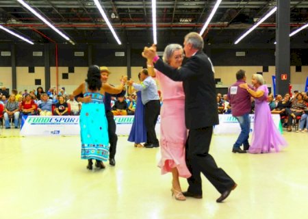 Competição de Dança de Salão dá início aos Jogos da Melhor Idade de 2024