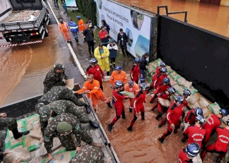 Chuvas afetam 781 mil pessoas no RS; mortes sobem para 75