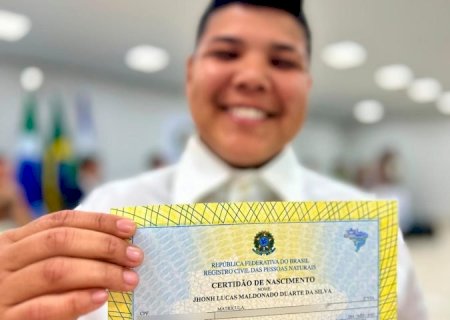 Certidão de nascimento garante cidadania, direitos e renascimento de novas histórias