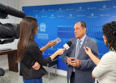 Zé Teixeira reivindica ações para Dourados e Campo Grande