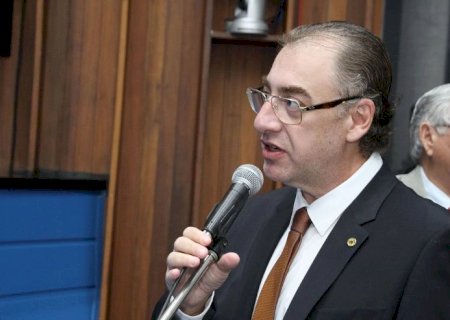 Com trechos intransitáveis, Neno Razuk solicita obras de restauração na MS480 em Batayporã