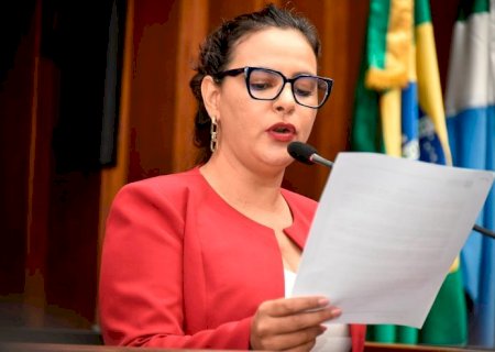 Gleice quer ampliar debate sobre câmeras de monitoramento nas escolas