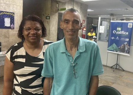 Mercado aquecido ‘abraça’ até quem vem de fora e casal garante emprego no Feirão da Empregabilidade