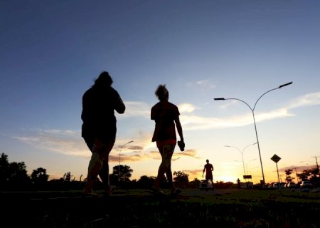 Fim de semana tem previsão de altas temperaturas e chuva de verão no Estado