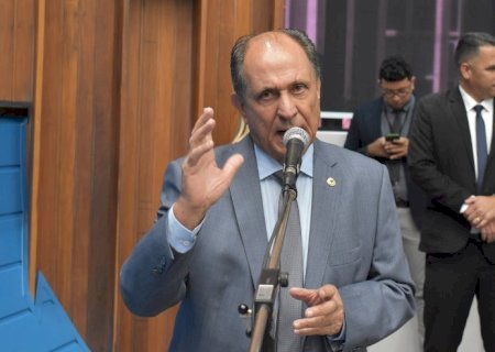 Zé Teixeira trabalha para melhorar estradas de Ivinhema e Itaporã