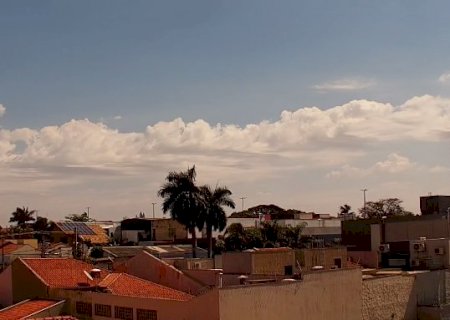Setembro come&ccedil;a com alerta de tempestade em parte de MS