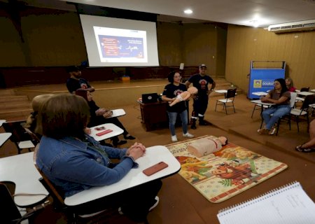 Prefeitura e Samu capacitam educadores da rede municipal para primeiros socorros