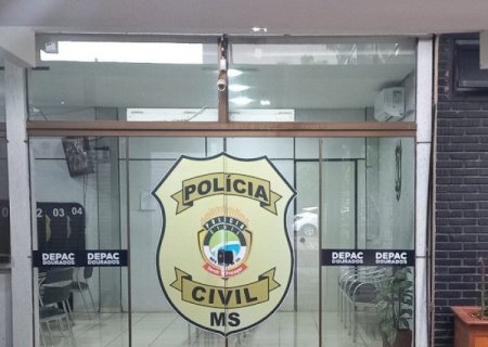Motociclista embriagado colide com viatura e é preso em flagrante em Dourados
