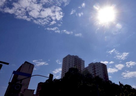 Novembro se despede com calorão, baixa umidade do ar e alerta de tempestade