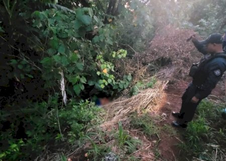 Mulher é encontrada morta com sinais de violência em córrego em MS