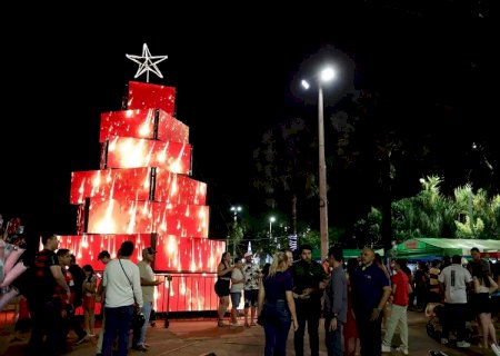 Programação de Natal na praça segue em Dourados até esta terça-feira