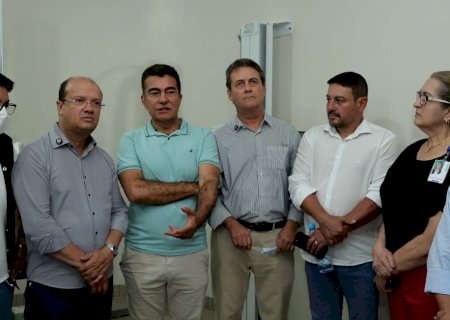 Marçal destaca parceria com o Estado na entrega de equipamentos ao Hospital da Vida