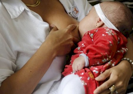 Mamanalgesia humaniza a vacinação infantil e será tema em evento nacional sobre amamentação