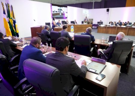 Câmara aprova projeto que amplia atuação das farmácias de manipulação em Dourados