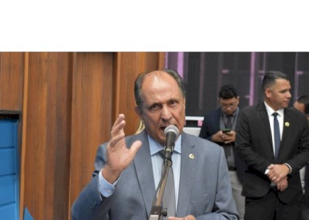 Infraestrutura: Zé Teixeira solicita manutenção de acesso em aldeia e asfalto em Dourados