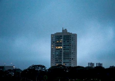 Dia deve ser com risco de tempestades e temperaturas abaixo de 30&deg;C