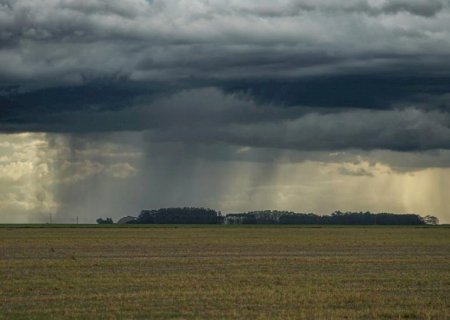 Outono começa com chuvas irregulares e calor acima da média em MS e exige atenção na segunda safra 2025/2026