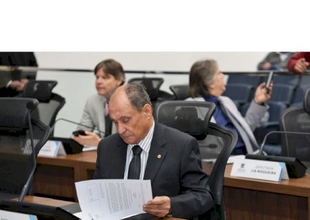 Zé Teixeira cobra melhorias em estradas e estrutura escolar de Dourados