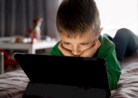 Prefeitura e Conselho Tutelar debatem ECA Digital durante campanha Maio Laranja