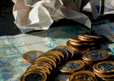 Economia cresce 0,7% em maio, puxada por consumo das famílias, diz FGV