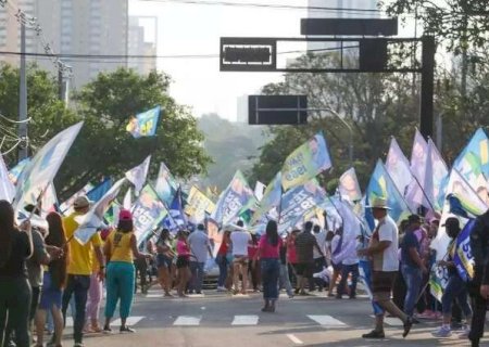 Tr&ecirc;s partidos definem candidatos neste fim de semana