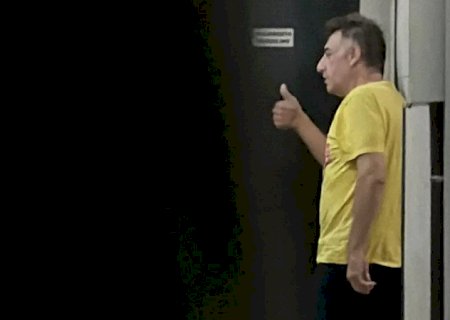 Neno Razuk chega a presídio de Campo Grande e vai dividir cela