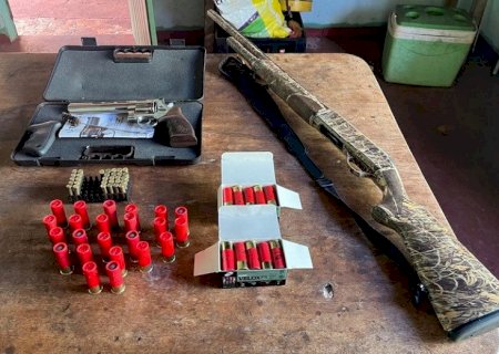 Polícia Federal apreende armas e munições em ação contra fraude na obtenção de registro de CAC